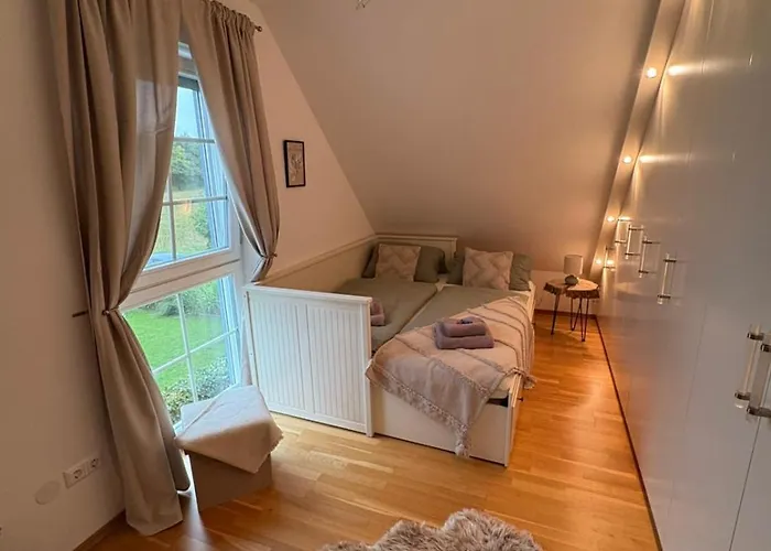 Charming, Cozy House Near Munich Дом отдыха Исманинг
